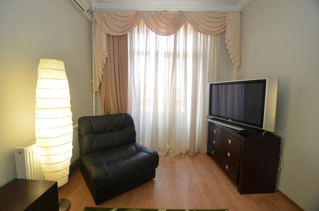 Apartments In The City Center On Sobornaya Street Mîkolaiiv Cameră foto